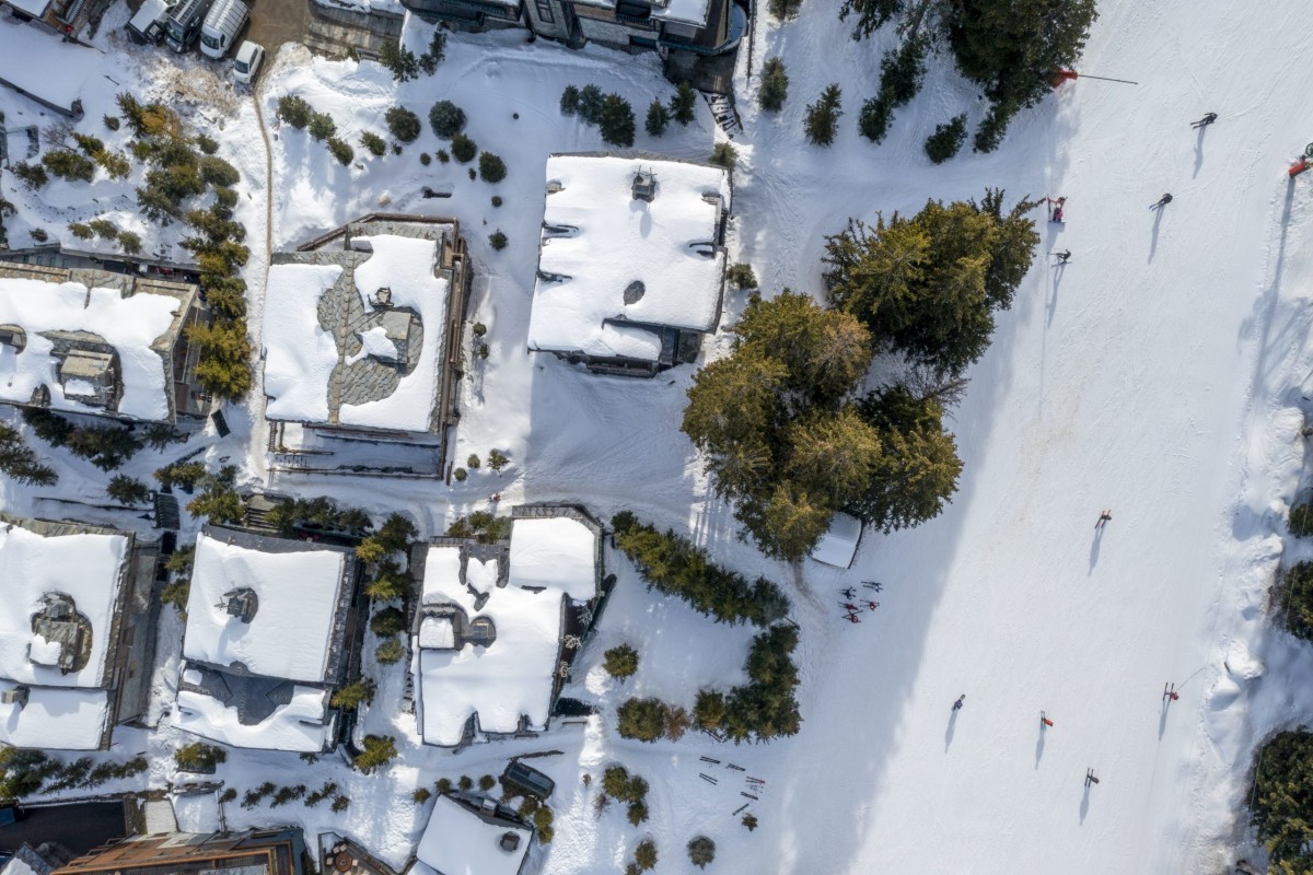 Lord of Snow, located directly on the Bellecôte piste in Courchevel 1850