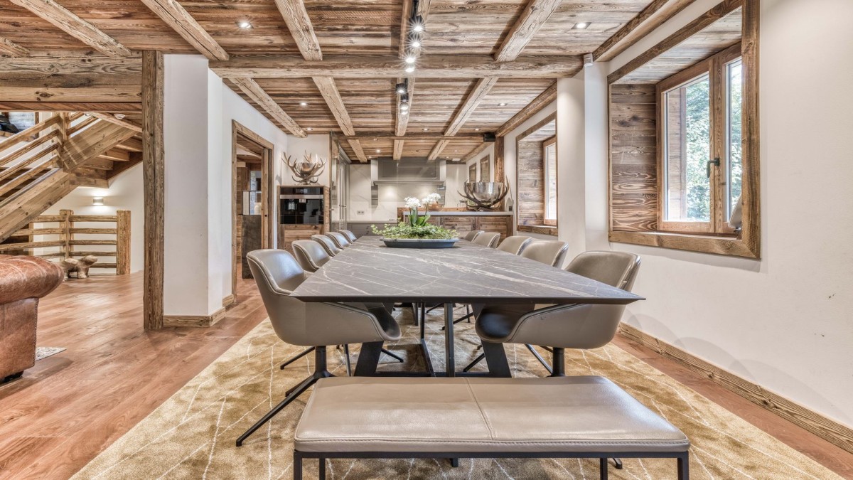 Chalet Indigo Chalet Indigo