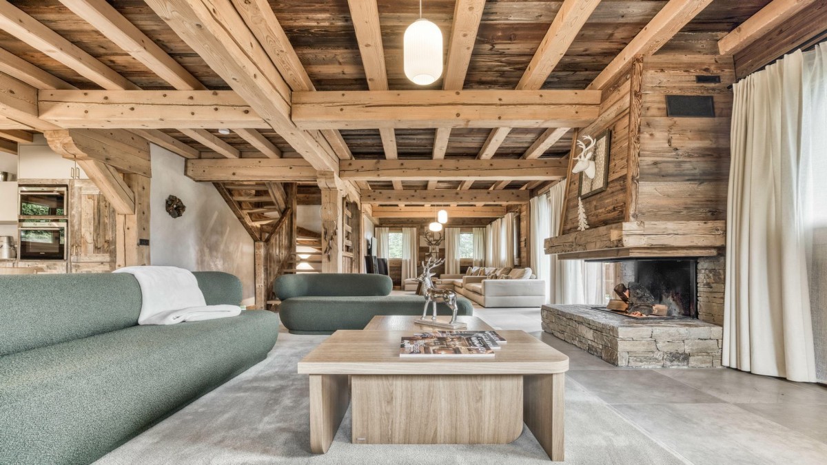 Chalet White Fox