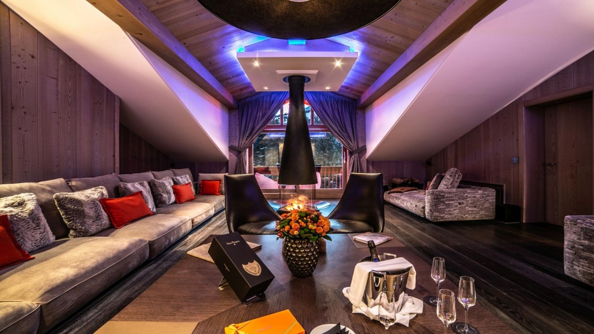 Emerald Apartment Emerald Apartment